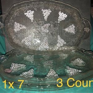 Vintage Set of 4 glass grape plates/glasses